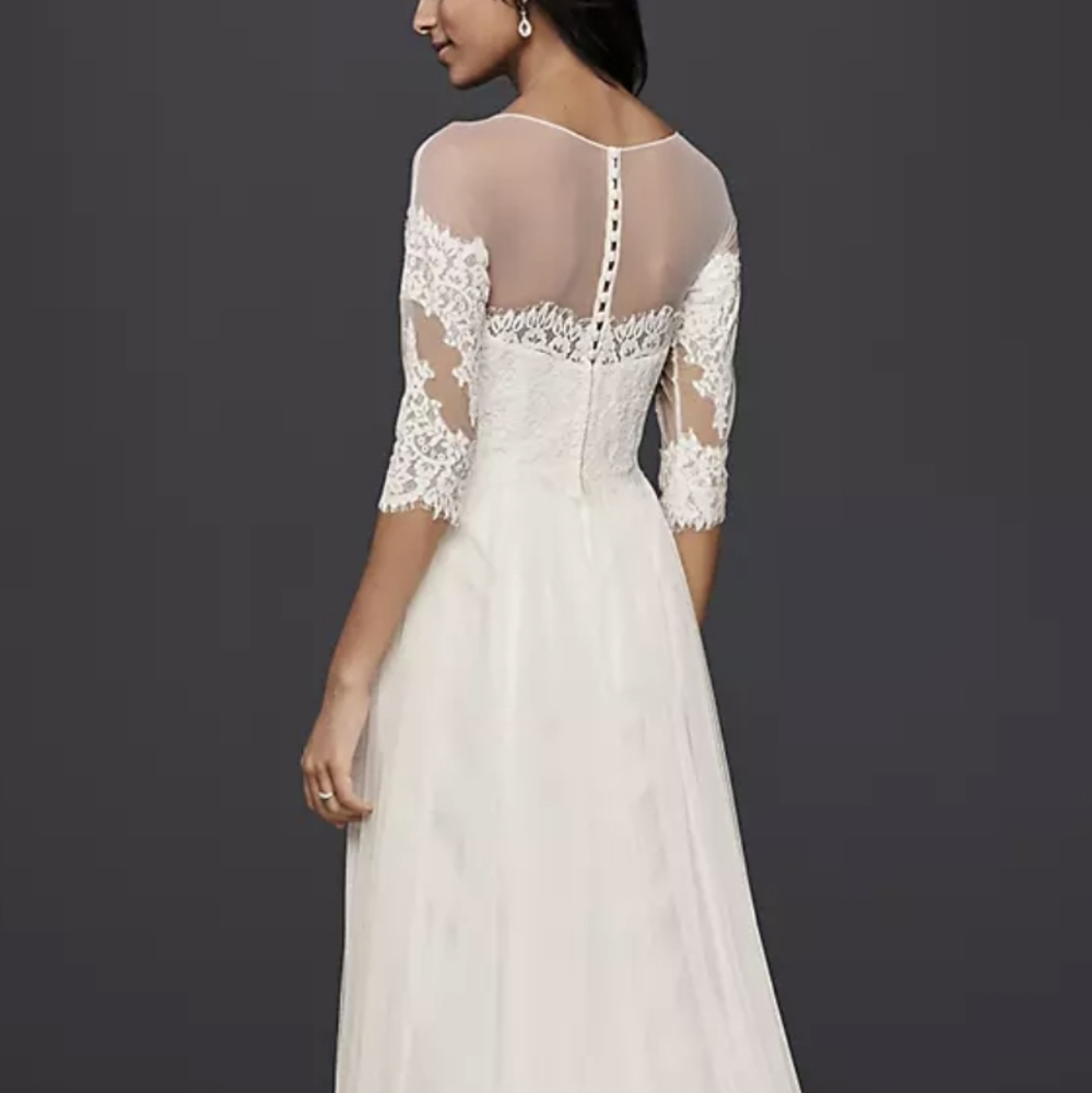 Wedding Dress Sheer Lace Ivory David's Bridal Galina Size 6 - Tulle 3/4 Sleeves - Picture 2 of 16